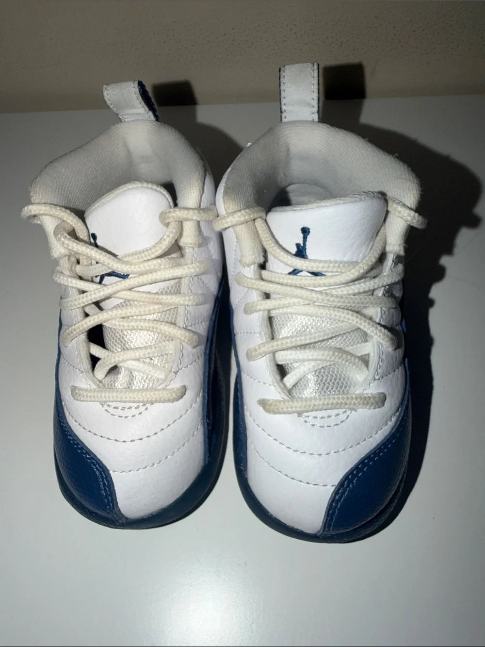 Jordan Toddler White and Navy Leather Sneakers